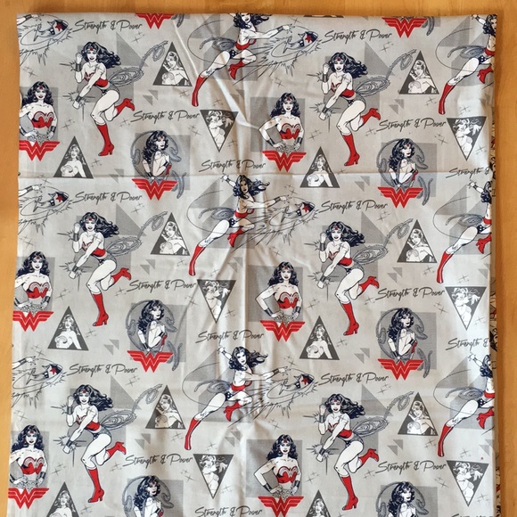 Wonder Woman DC Comics Quilting Fabric - Picture 3 of 13